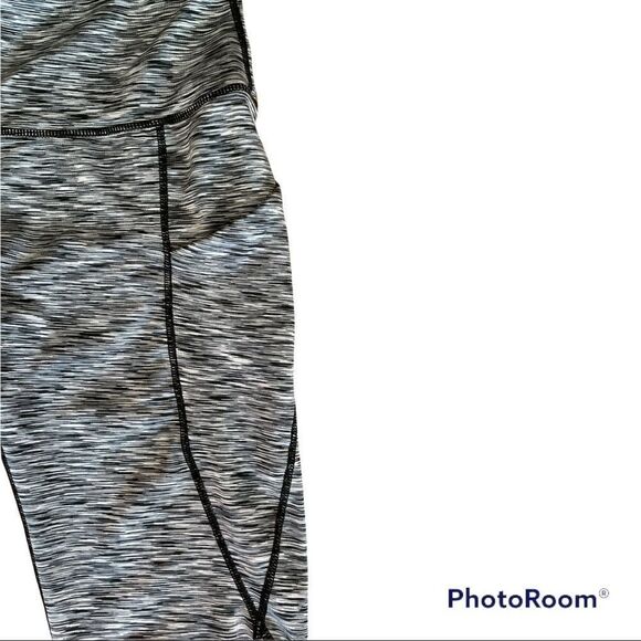 ODODOS marled look wide waistband crop leggings - Picture 3 of 4